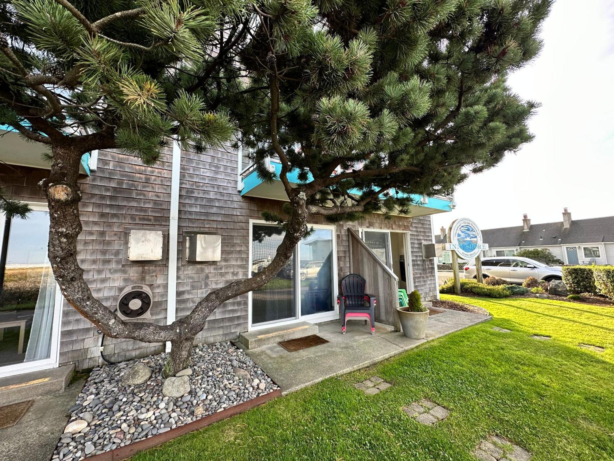 Inn At The Shore Seaside Exteriör bild